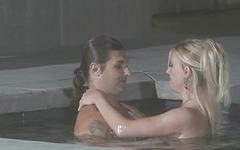 Taylor Lynn Gets Fucked in the Hot Tub - movie 5 - 2