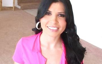 Scaricamento Mature latina rebecca linares sucks dick like a cum starved teen