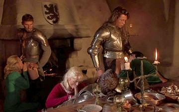 Scaricamento Kathy anderson, claudia adams and kristie illenot in a cosplay arthurian or