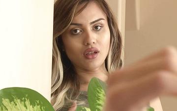 Télécharger Tranny luna rose rides her lover's cock in rough morning sex scene
