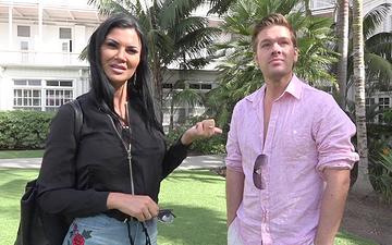Descargar Jasmine jae trae a su amiga para un polvo cornudo