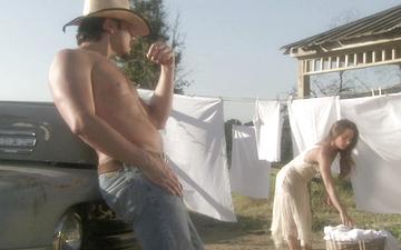 Downloaden Lindsay meadows wild west role play see her eaten out and fucked