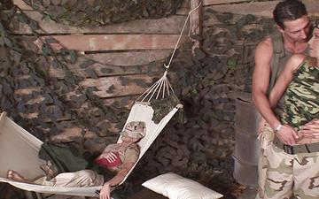 Scaricamento Kathia nobili gets a dp in the mens barracks