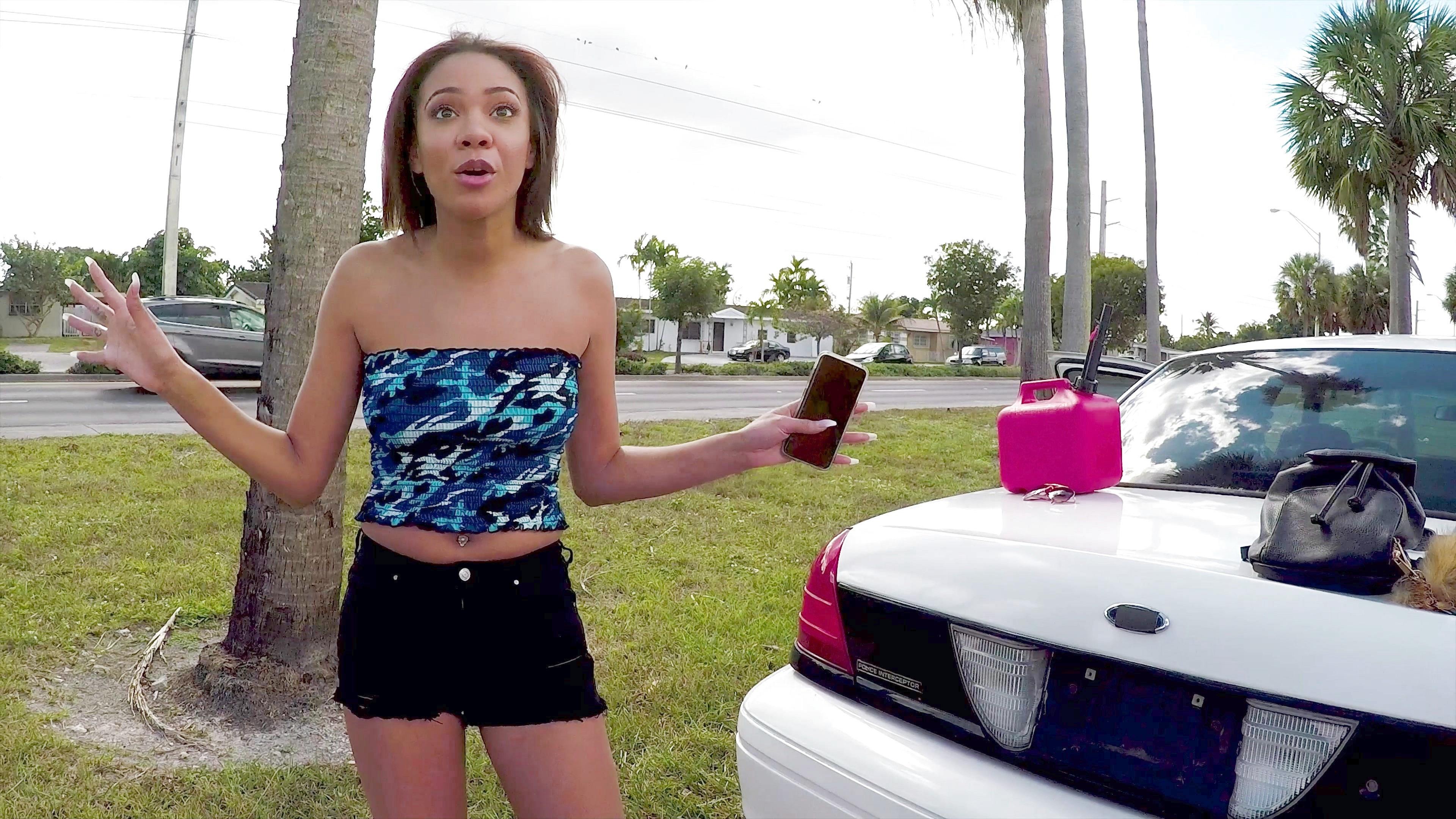 London Tisdale Fucks In The Truck Bed To Get Her Car Out Of Impound