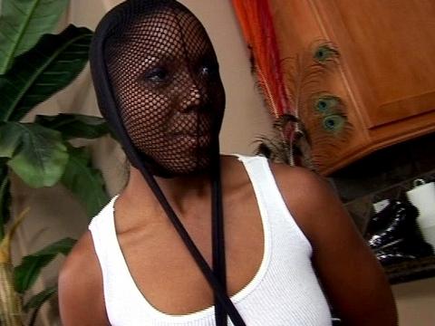 Caren Caan Has A Nice Ass