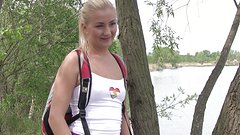 Jetzt beobachten - Cayla lyons licks her pussy taste off his shaft and balls