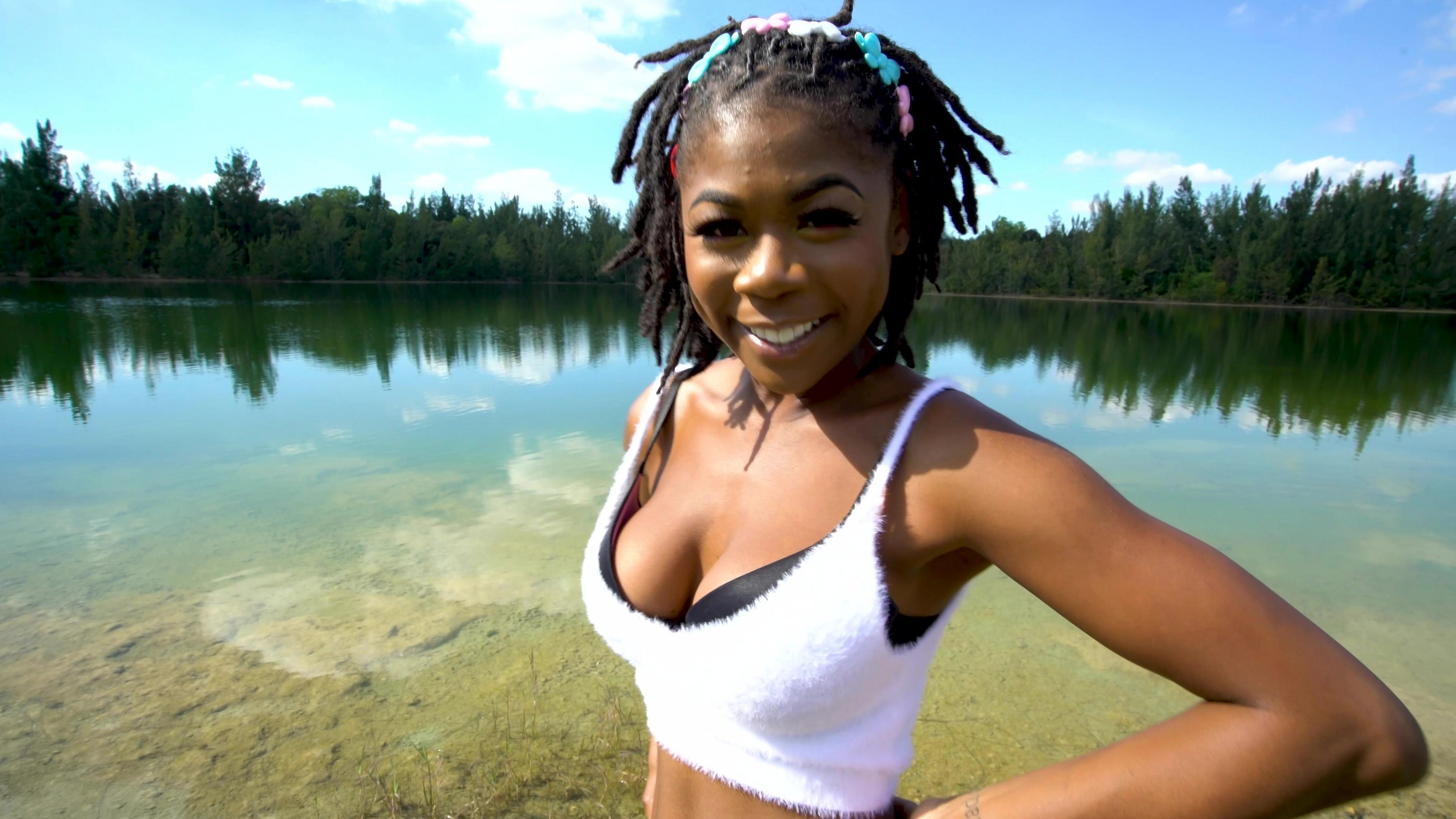 Hazel Grace Is A Dirty Whore From Alabama That Gets Fucked In A Truck Bed 