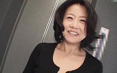 Junko Sakashita è una troia asiatica con una figa super pelosa tutta naturale! - movie 2 - 2
