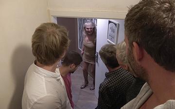 Télécharger Maria, martina, renata may et martina font une orgie sexuelle improvisée !