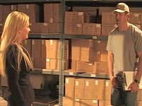 Kijk nu - Cassie courtland gets laid in the warehouse