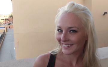 Descargar ¡a ashley stone le gusta montar un espectáculo sexual incluso cuando se folla a su hombre irl!