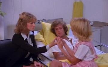 Downloaden Candy stripers #1 - bonus scene 1