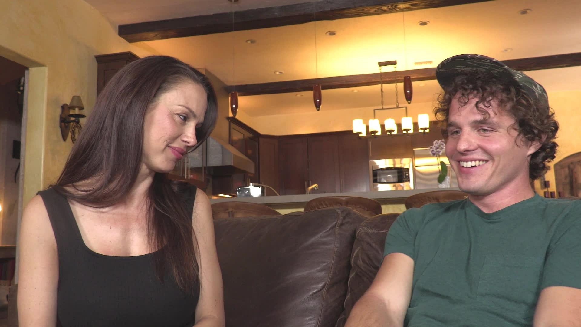 Robby Echo gets himself some MILF pussy with Mckenzie Lee