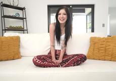 Watch Now Yngr: Kiki Mink