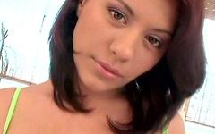 Kijk nu - Susanna white is latina, nineteen and down to suck dick and swallow