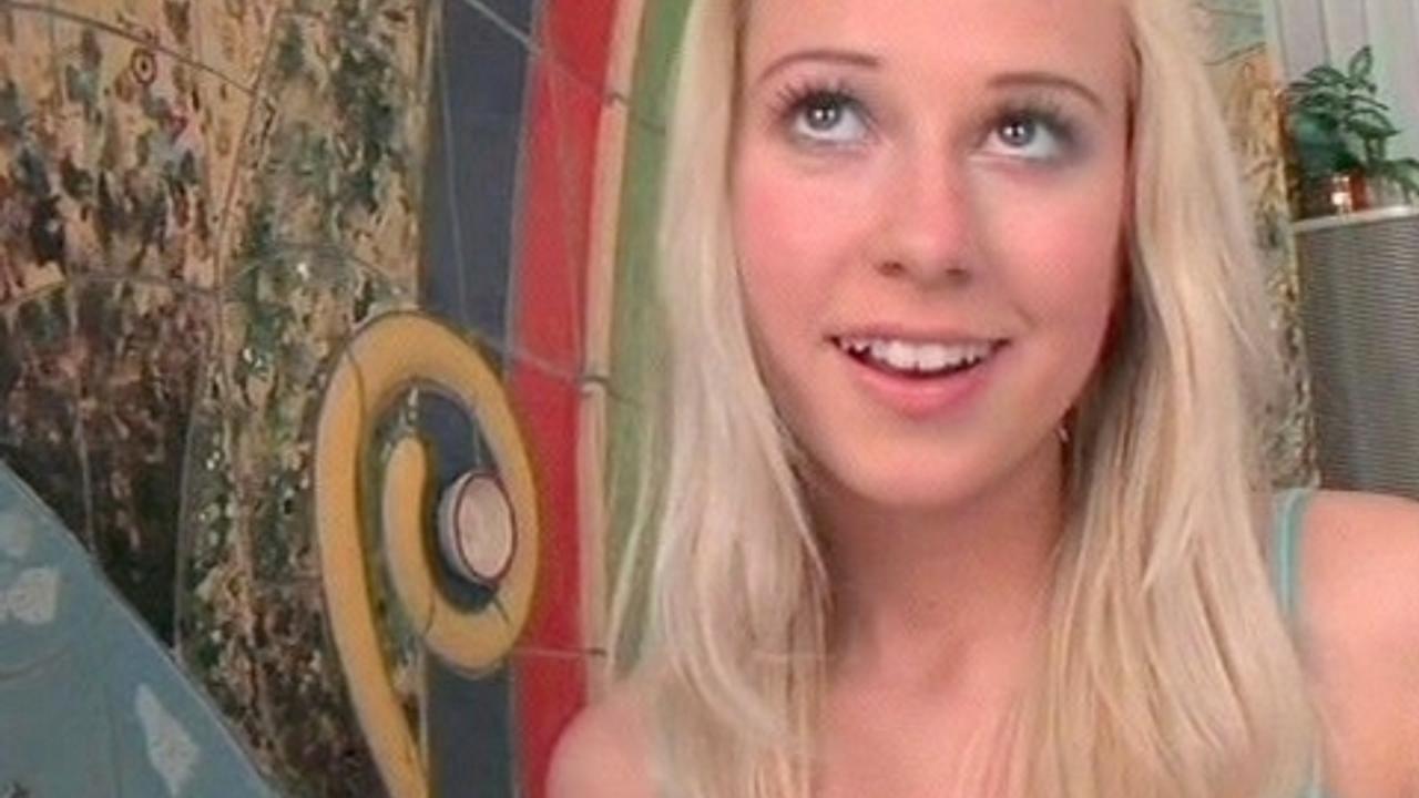 Blonde college slut goes nuts deep down her throat with this sloppy blowjob