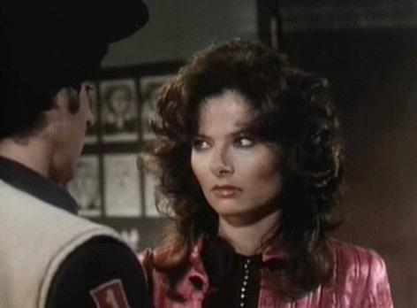 Amanda by Night - Scene 4 still 3