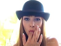 Kijk nu - Cytherea cums like a maniac she's eaten out, fucked and he cums on her feet