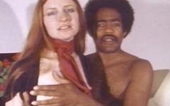 Regarde maintenant - Classic interracial scene with a pale white redhead and two black dicks