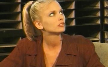 Scaricamento Briana banks loves being sexually harrased