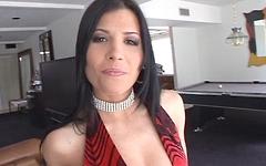 Regarde maintenant - Rebecca is a great latina girl who loves big black cocks and gets it